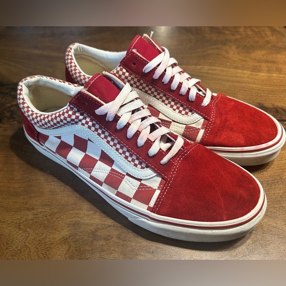 Vans Old Skool Checkerboard Skate Shoe - Picture 1 of 8